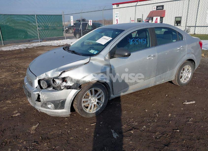 Photo 2 of 2012 Chevrolet Sonic 2LT (VIN 1G1JC5SH3C4150153)
