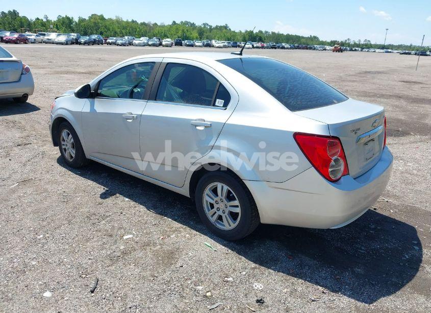 Photo 3 of 2012 Chevrolet Sonic 2LT (VIN 1G1JC5SH3C4166093)