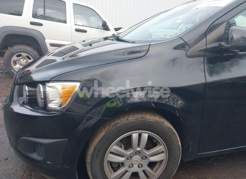 Photo 6 of 2012 Chevrolet Sonic 2LT (VIN 1G1JC5SH3C4178759)