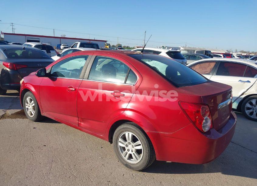 Photo 3 of 2013 Chevrolet Sonic LT AUTO (VIN 1G1JC5SH3D4104405)
