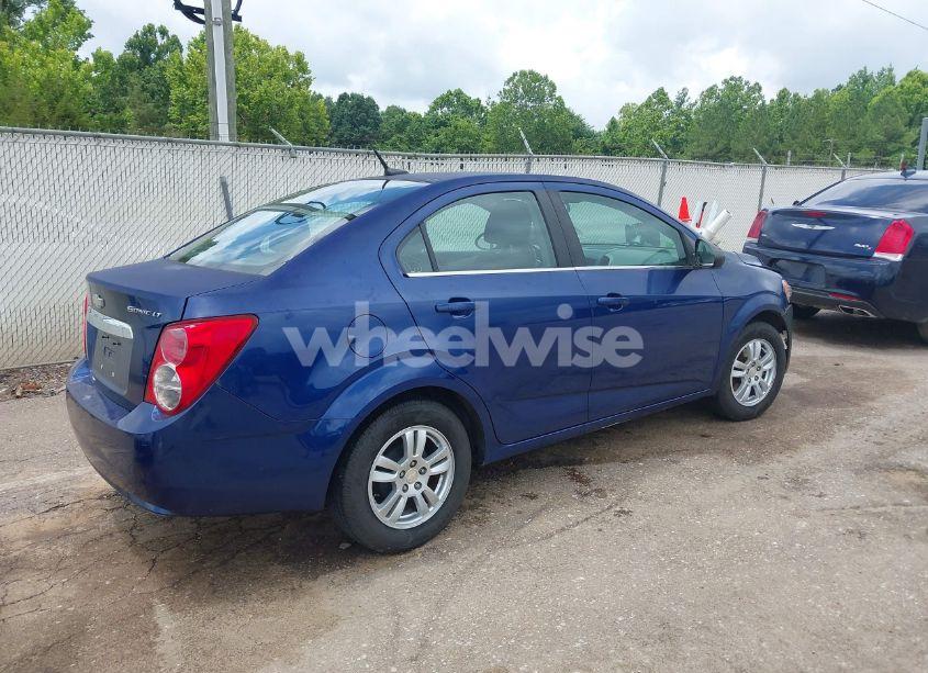 Photo 4 of 2013 Chevrolet Sonic LT AUTO (VIN 1G1JC5SH3D4118093)