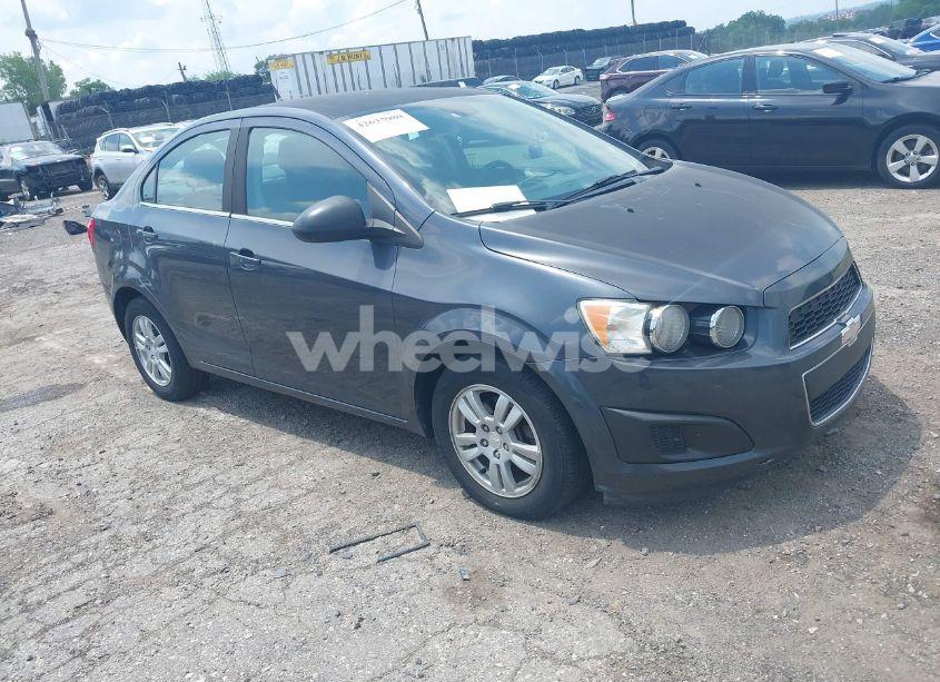 2013 Chevrolet Sonic LT AUTO (VIN 1G1JC5SH3D4224639) main photo