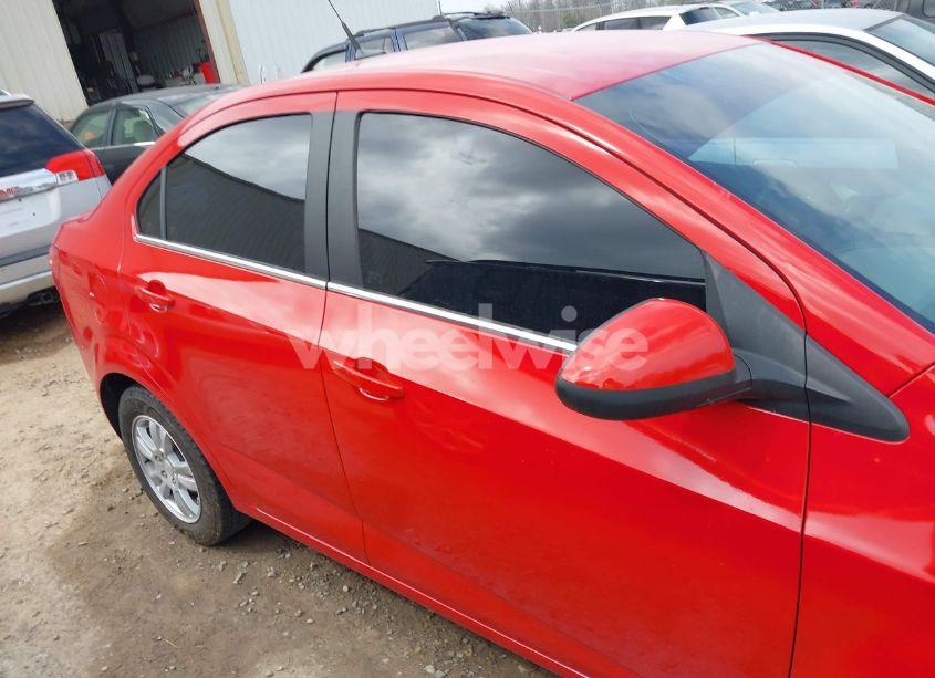 Photo 13 of 2013 Chevrolet Sonic LT AUTO (VIN 1G1JC5SH3D4233406)