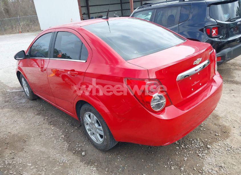 Photo 3 of 2013 Chevrolet Sonic LT AUTO (VIN 1G1JC5SH3D4233406)