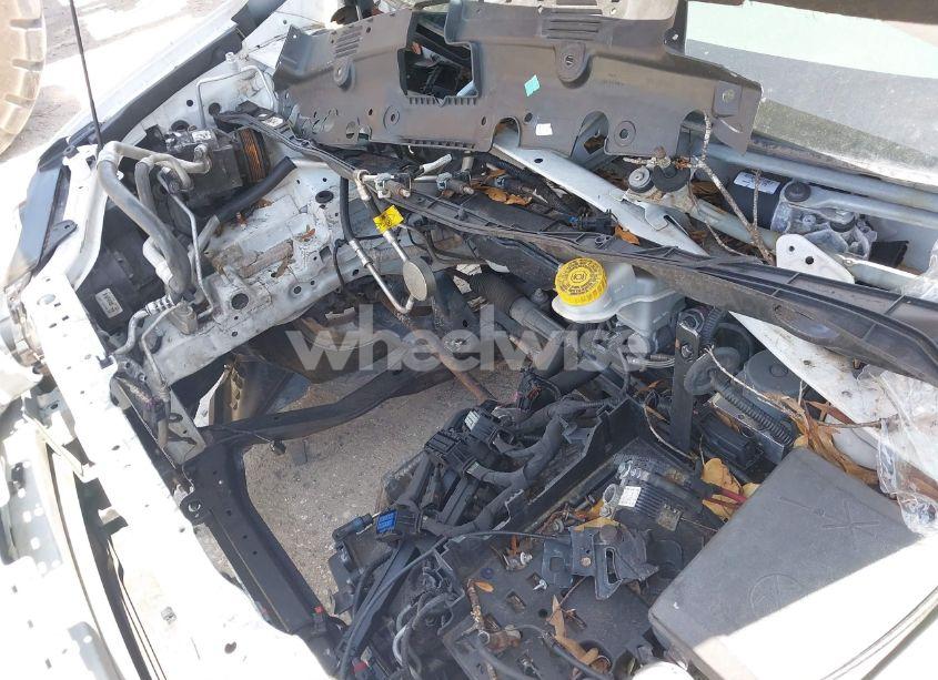 Photo 6 of 2014 Chevrolet Sonic LT AUTO (VIN 1G1JC5SH3E4118953)