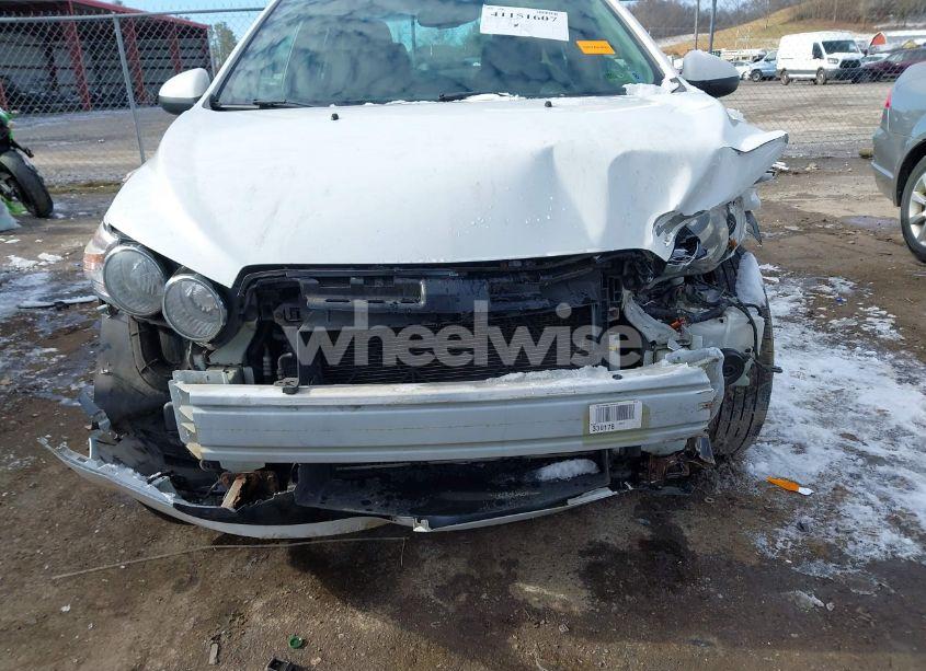 Photo 16 of 2014 Chevrolet Sonic LT AUTO (VIN 1G1JC5SH3E4136580)