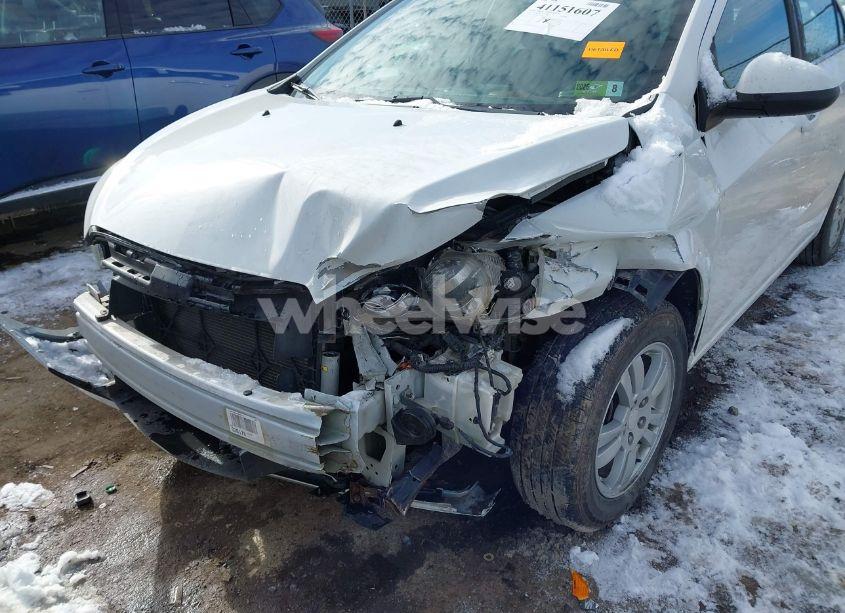 Photo 6 of 2014 Chevrolet Sonic LT AUTO (VIN 1G1JC5SH3E4136580)