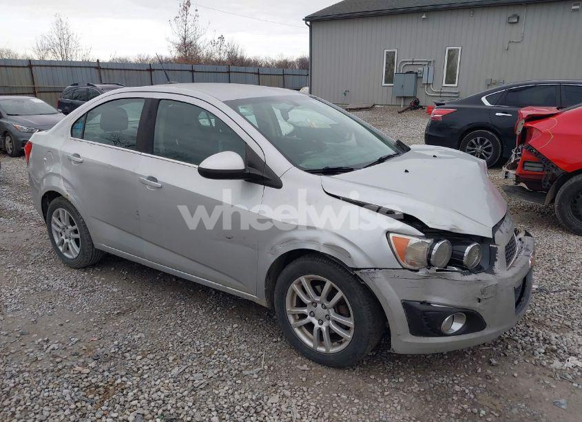 Photo 13 of 2014 Chevrolet Sonic LT AUTO (VIN 1G1JC5SH3E4138488)