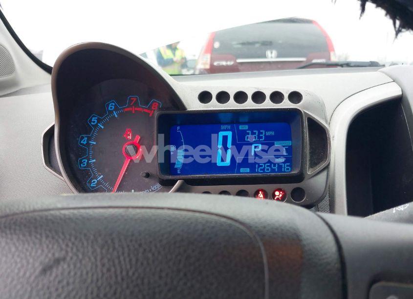 Photo 7 of 2014 Chevrolet Sonic LT AUTO (VIN 1G1JC5SH3E4138488)