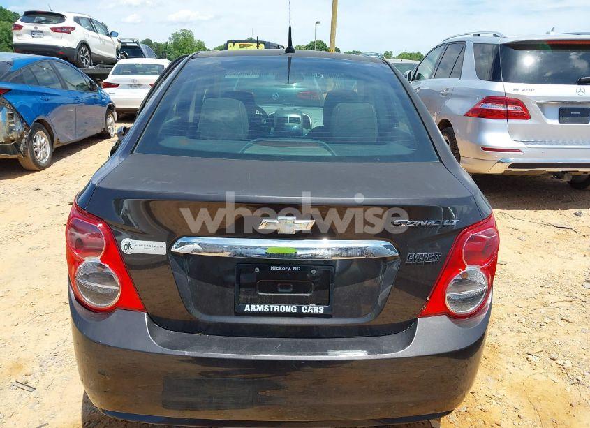 Photo 16 of 2014 Chevrolet Sonic LT AUTO (VIN 1G1JC5SH3E4139348)