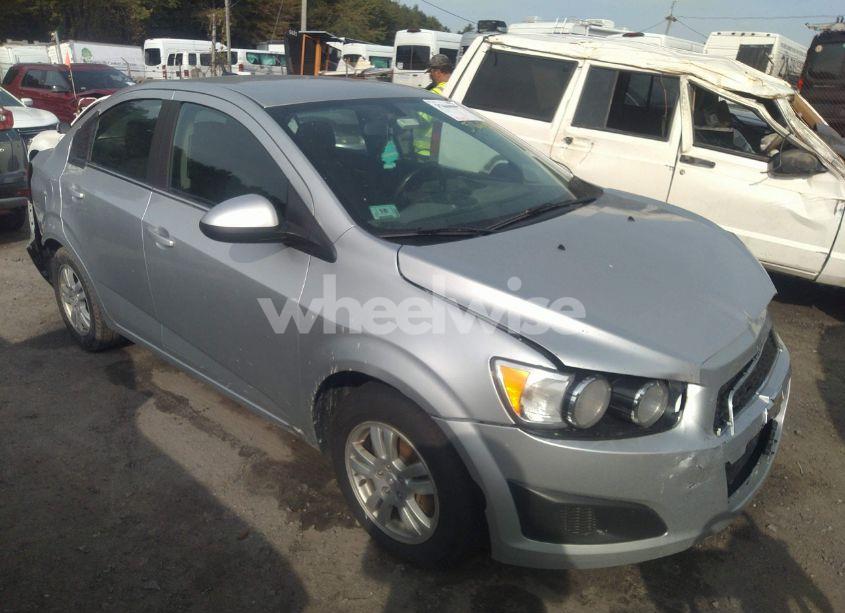 2014 Chevrolet Sonic LT AUTO (VIN 1G1JC5SH3E4178750) main photo
