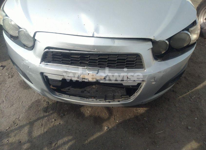 Photo 6 of 2014 Chevrolet Sonic LT AUTO (VIN 1G1JC5SH3E4178750)