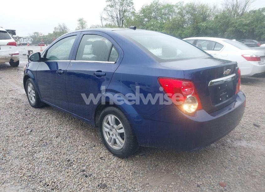 Photo 3 of 2014 Chevrolet Sonic LT AUTO (VIN 1G1JC5SH3E4212735)
