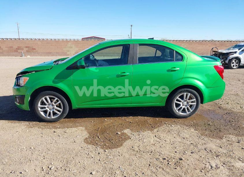 Photo 13 of 2014 Chevrolet Sonic LT (VIN 1G1JC5SH3E4219619)