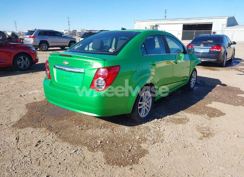 Photo 4 of 2014 Chevrolet Sonic LT (VIN 1G1JC5SH3E4219619)