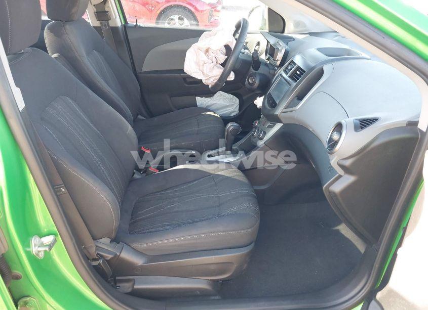 Photo 5 of 2014 Chevrolet Sonic LT (VIN 1G1JC5SH3E4219619)