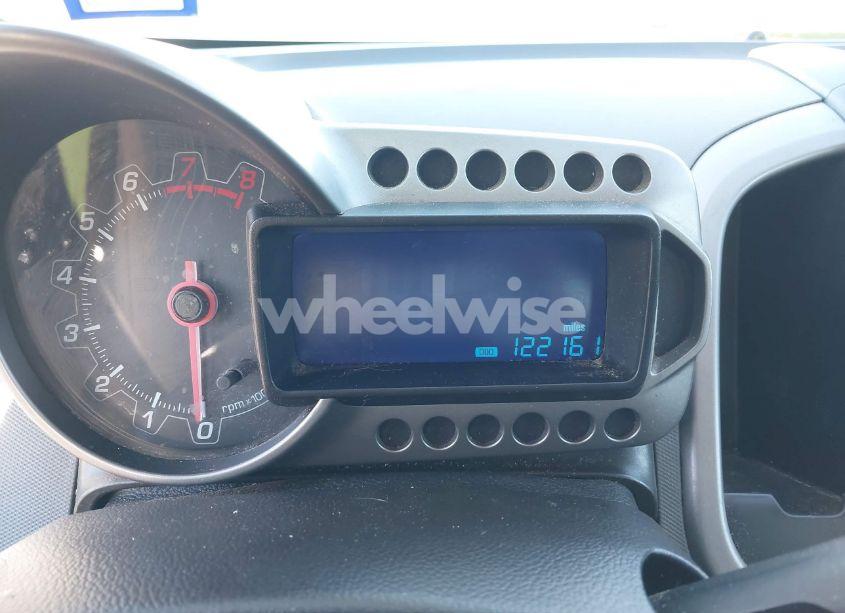 Photo 7 of 2014 Chevrolet Sonic LT (VIN 1G1JC5SH3E4219619)