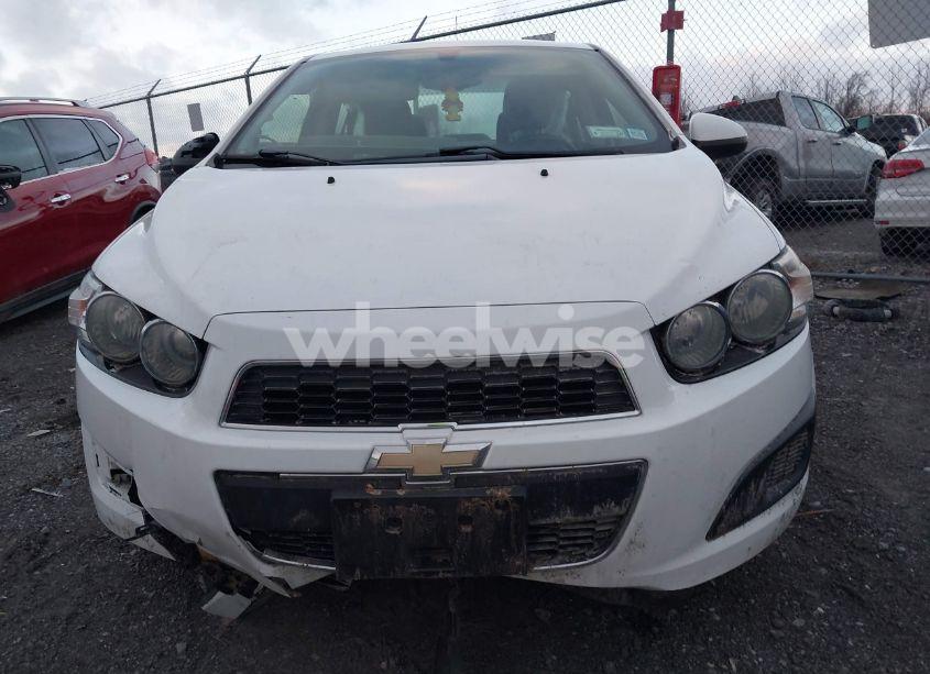 Photo 12 of 2015 Chevrolet Sonic LT AUTO (VIN 1G1JC5SH3F4110157)