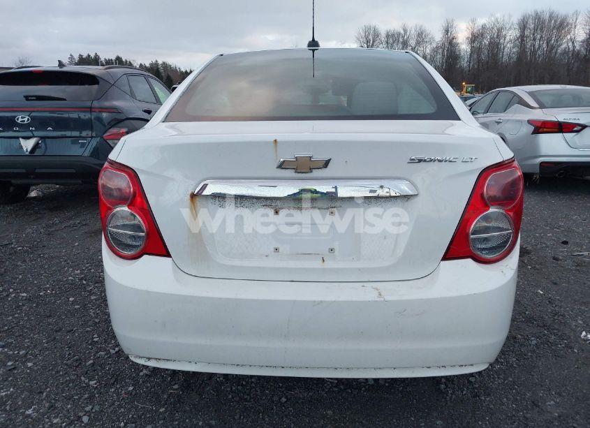 Photo 16 of 2015 Chevrolet Sonic LT AUTO (VIN 1G1JC5SH3F4110157)