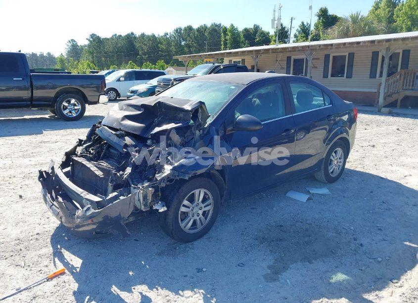 Photo 2 of 2015 Chevrolet Sonic LT AUTO (VIN 1G1JC5SH3F4154692)