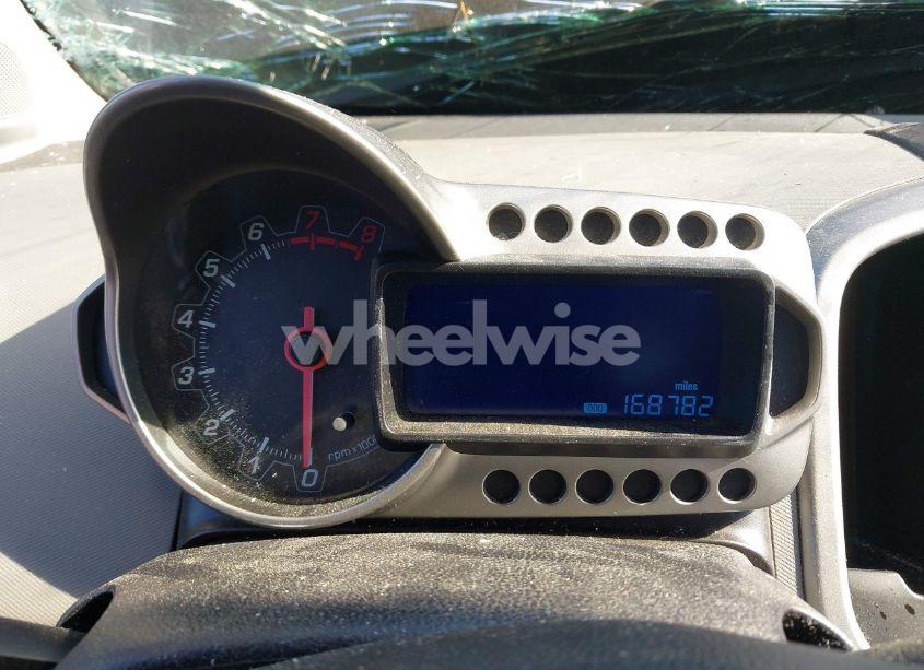 Photo 7 of 2015 Chevrolet Sonic LT AUTO (VIN 1G1JC5SH3F4154692)