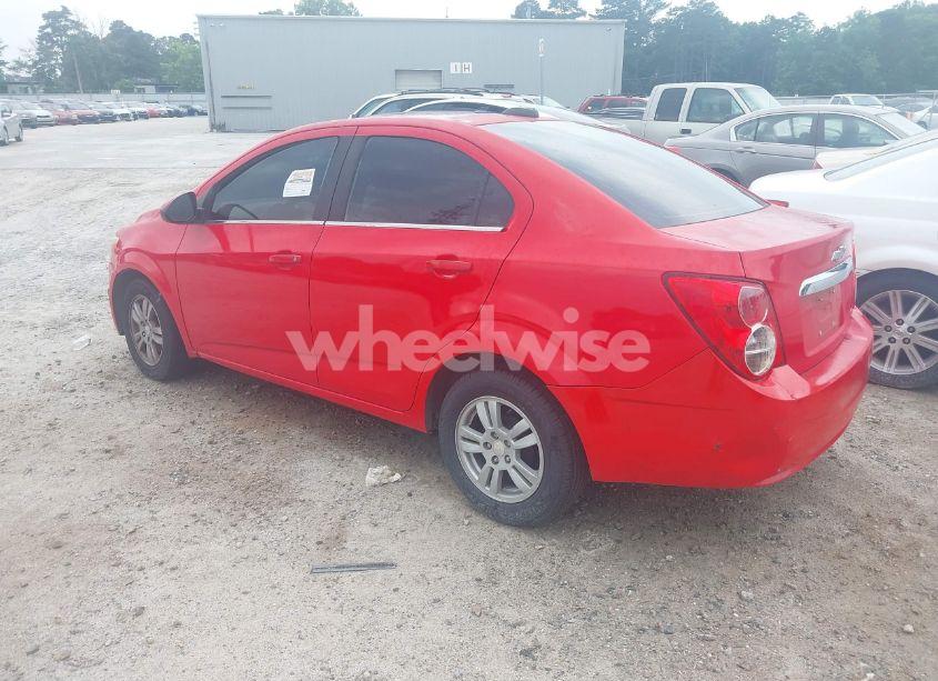 Photo 3 of 2015 Chevrolet Sonic LT AUTO (VIN 1G1JC5SH3F4216253)