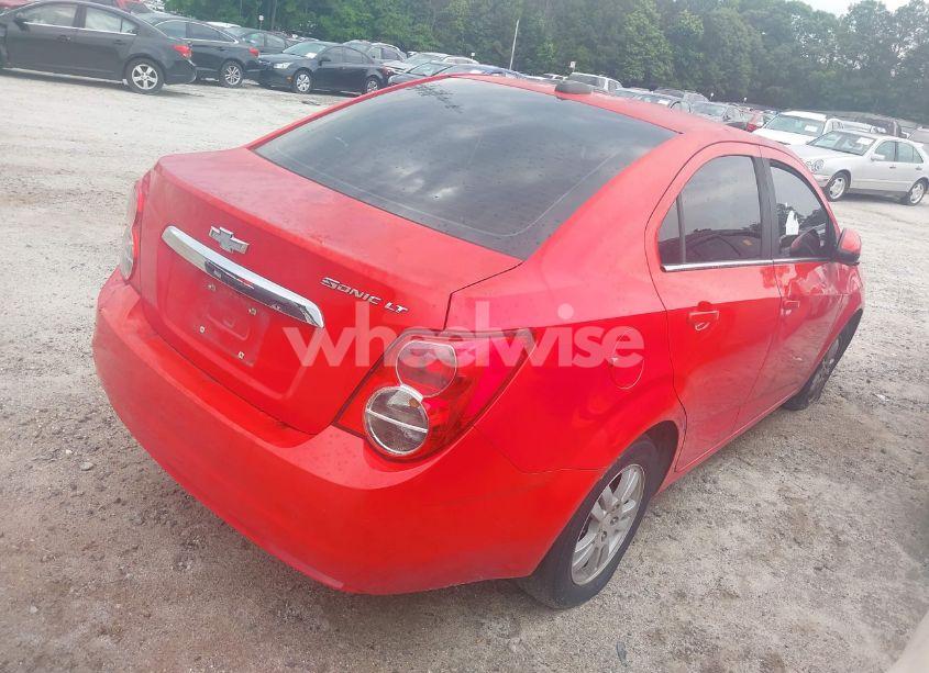 Photo 4 of 2015 Chevrolet Sonic LT AUTO (VIN 1G1JC5SH3F4216253)