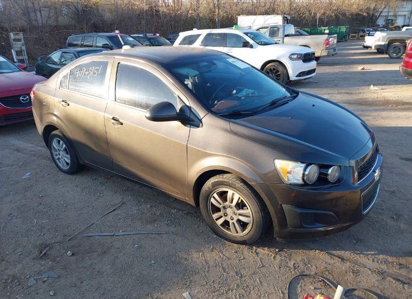 2016 Chevrolet Sonic LT AUTO (VIN 1G1JC5SH3G4126487) main photo