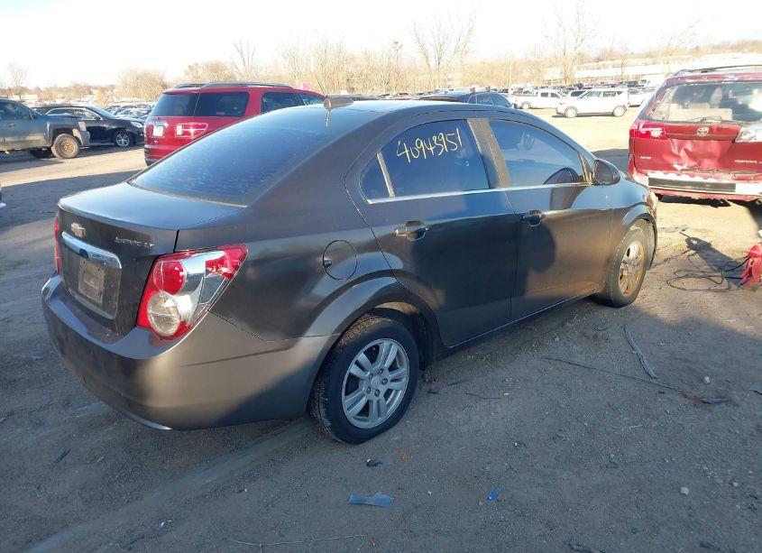 Photo 4 of 2016 Chevrolet Sonic LT AUTO (VIN 1G1JC5SH3G4126487)