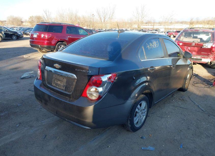 Photo 6 of 2016 Chevrolet Sonic LT AUTO (VIN 1G1JC5SH3G4126487)