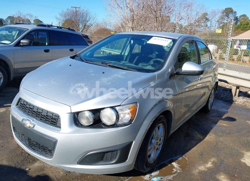 Photo 2 of 2012 Chevrolet Sonic 2LT (VIN 1G1JC5SH4C4126377)