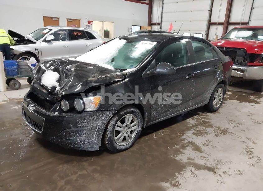 Photo 2 of 2012 Chevrolet Sonic 2LT (VIN 1G1JC5SH4C4129585)