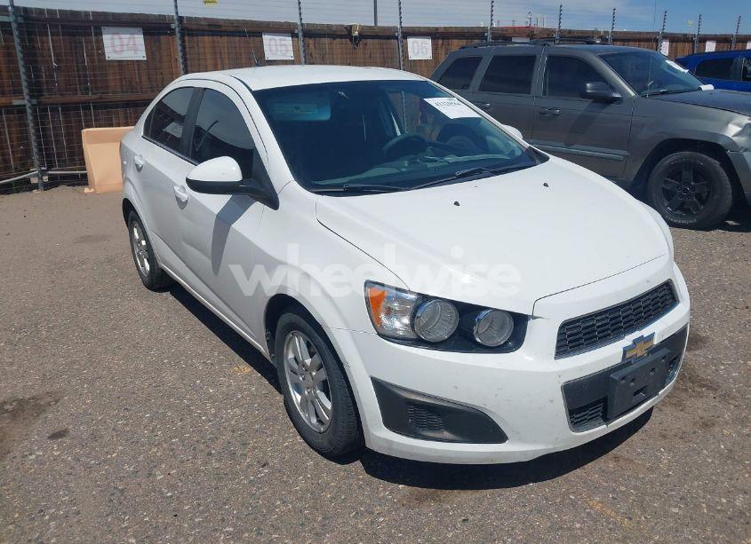 2012 Chevrolet Sonic 2LT (VIN 1G1JC5SH4C4158102) main photo