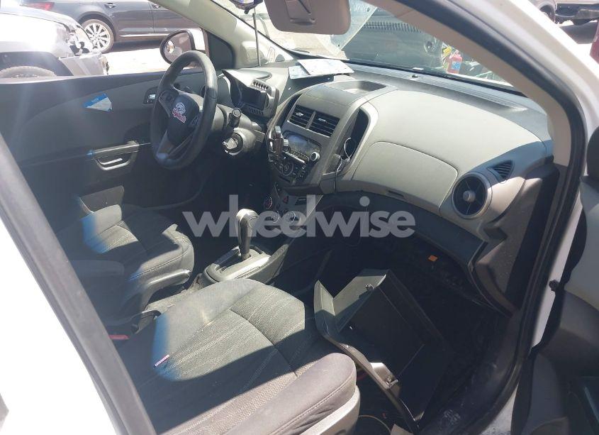 Photo 5 of 2012 Chevrolet Sonic 2LT (VIN 1G1JC5SH4C4158102)