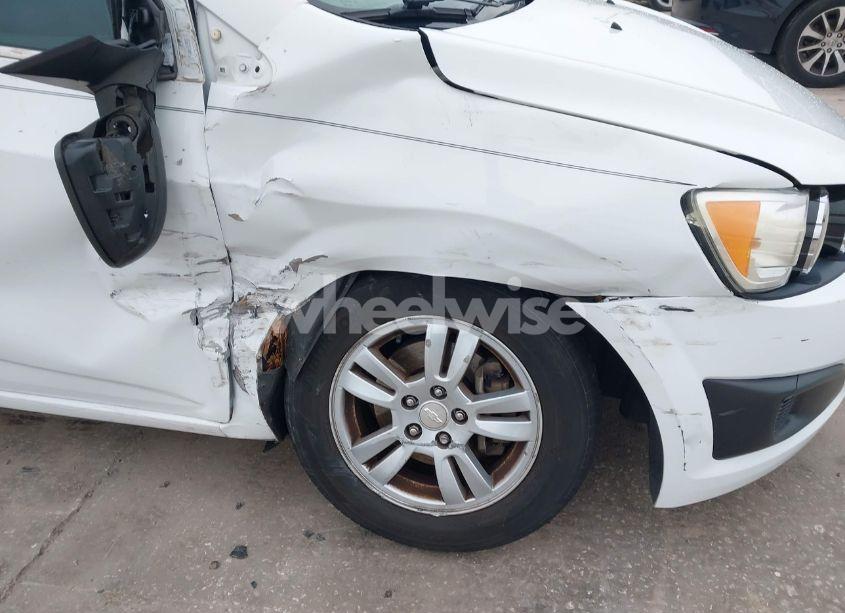 Photo 6 of 2012 Chevrolet Sonic 2LT (VIN 1G1JC5SH4C4192752)