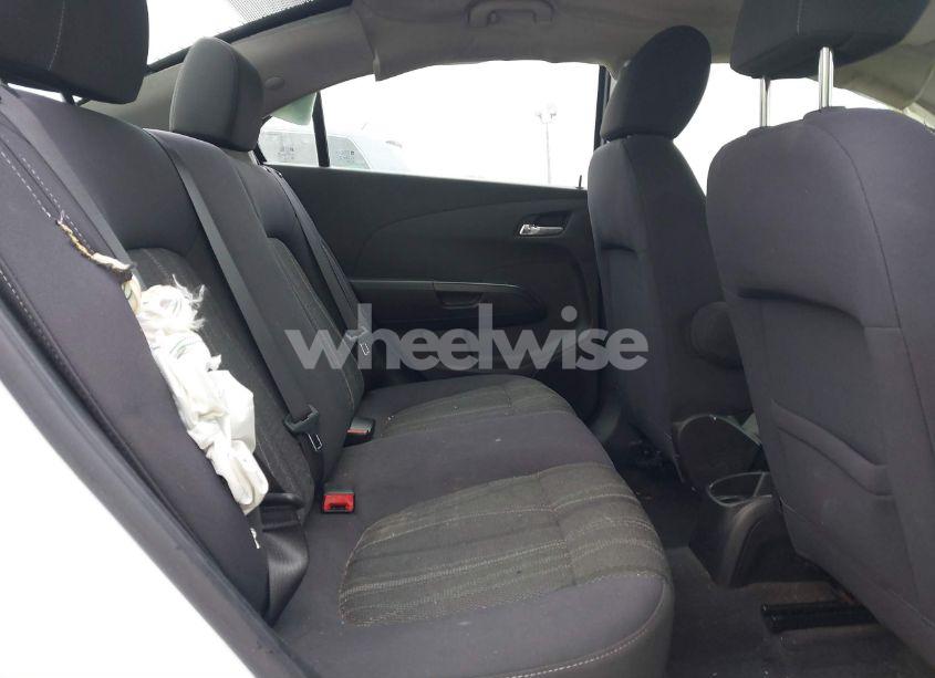 Photo 8 of 2012 Chevrolet Sonic 2LT (VIN 1G1JC5SH4C4192752)