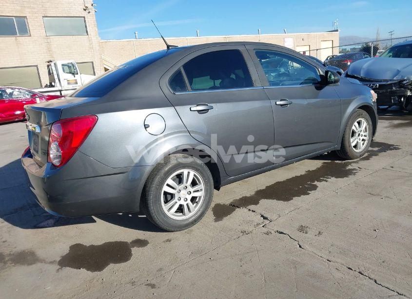 Photo 4 of 2012 Chevrolet Sonic 2LT (VIN 1G1JC5SH4C4203037)
