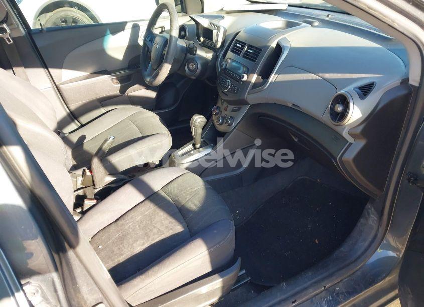 Photo 5 of 2012 Chevrolet Sonic 2LT (VIN 1G1JC5SH4C4203037)