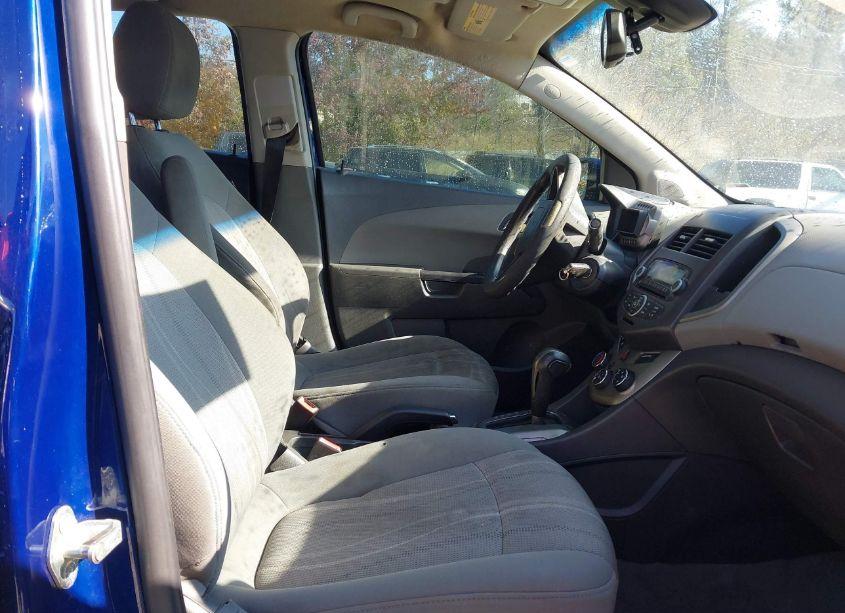 Photo 5 of 2012 Chevrolet Sonic 2LT (VIN 1G1JC5SH4C4223868)