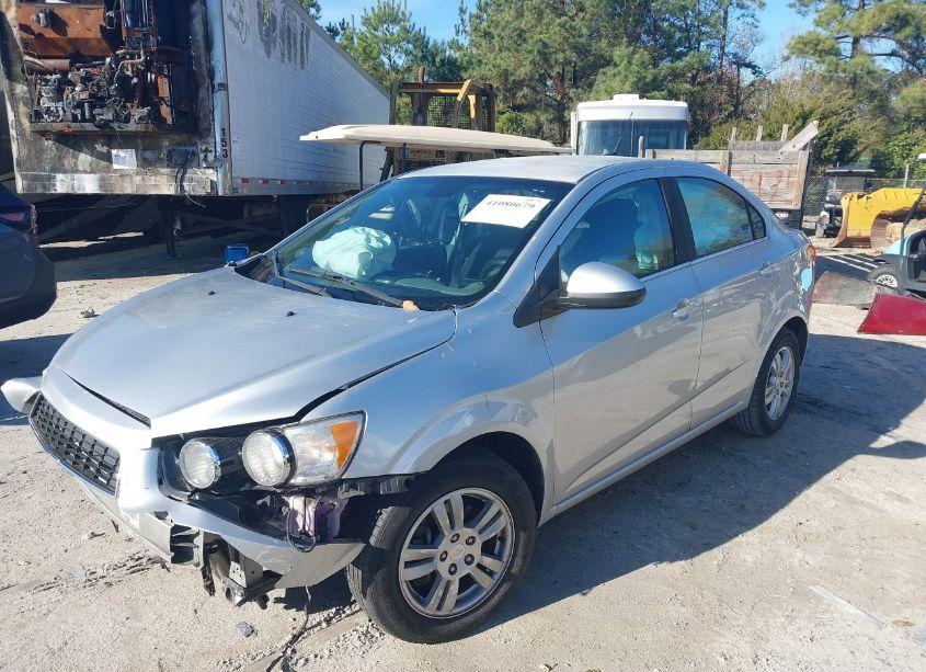 Photo 2 of 2013 Chevrolet Sonic LT AUTO (VIN 1G1JC5SH4D4104994)