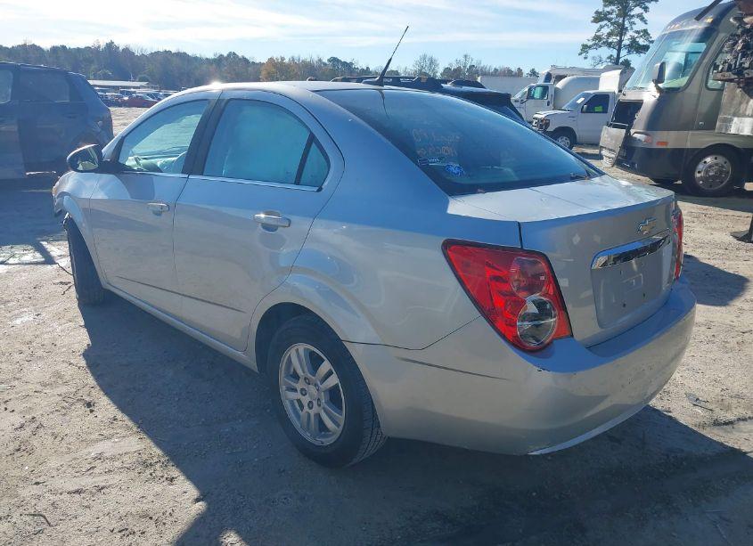 Photo 3 of 2013 Chevrolet Sonic LT AUTO (VIN 1G1JC5SH4D4104994)
