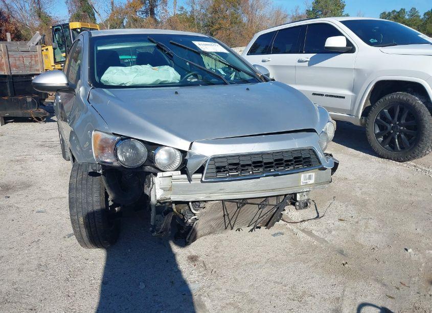 Photo 6 of 2013 Chevrolet Sonic LT AUTO (VIN 1G1JC5SH4D4104994)