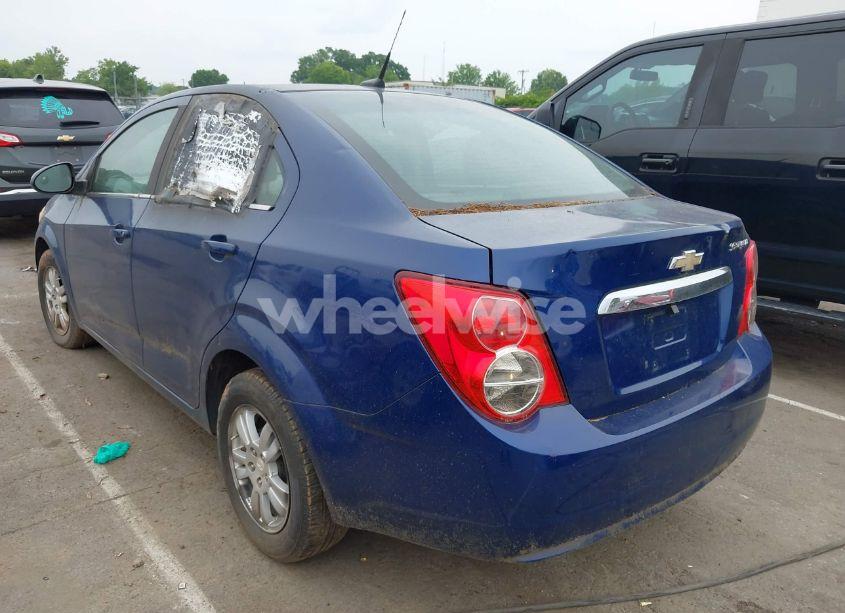 Photo 3 of 2013 Chevrolet Sonic LT AUTO (VIN 1G1JC5SH4D4124601)