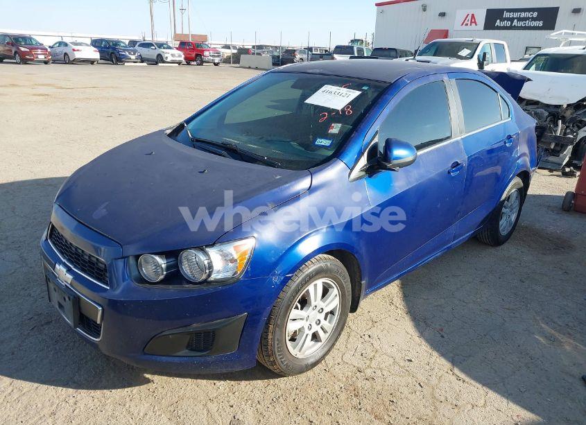 Photo 2 of 2013 Chevrolet Sonic LT AUTO (VIN 1G1JC5SH4D4254569)