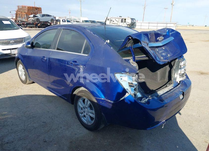 Photo 3 of 2013 Chevrolet Sonic LT AUTO (VIN 1G1JC5SH4D4254569)