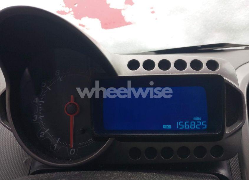 Photo 7 of 2014 Chevrolet Sonic LT AUTO (VIN 1G1JC5SH4E4148205)