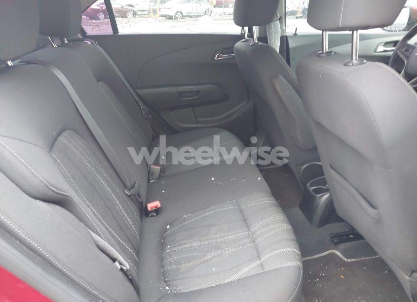 Photo 8 of 2014 Chevrolet Sonic LT AUTO (VIN 1G1JC5SH4E4148205)