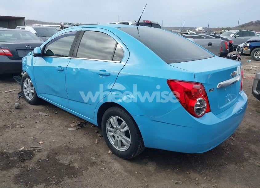 Photo 3 of 2014 Chevrolet Sonic LT AUTO (VIN 1G1JC5SH4E4156689)