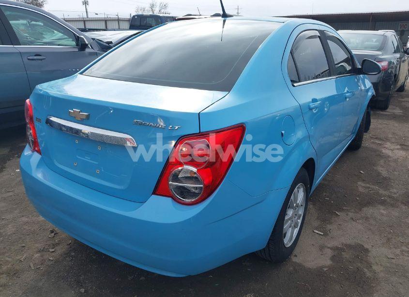 Photo 4 of 2014 Chevrolet Sonic LT AUTO (VIN 1G1JC5SH4E4156689)