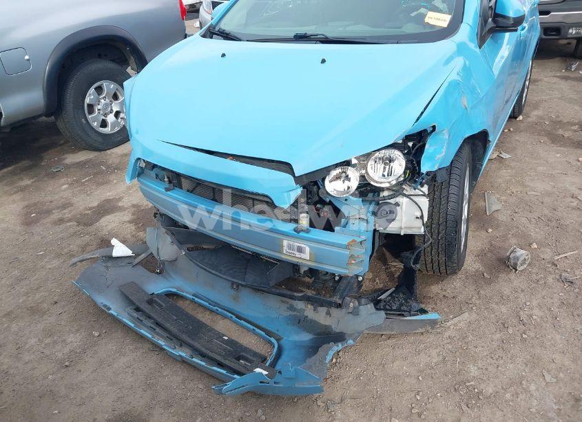 Photo 6 of 2014 Chevrolet Sonic LT AUTO (VIN 1G1JC5SH4E4156689)